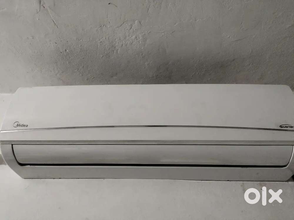 MIDEA AC 1.5 TON