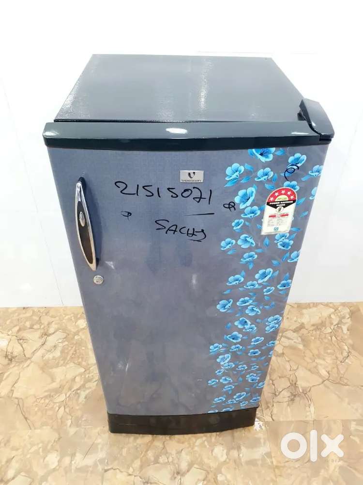 Single door refrigerator in good working condition