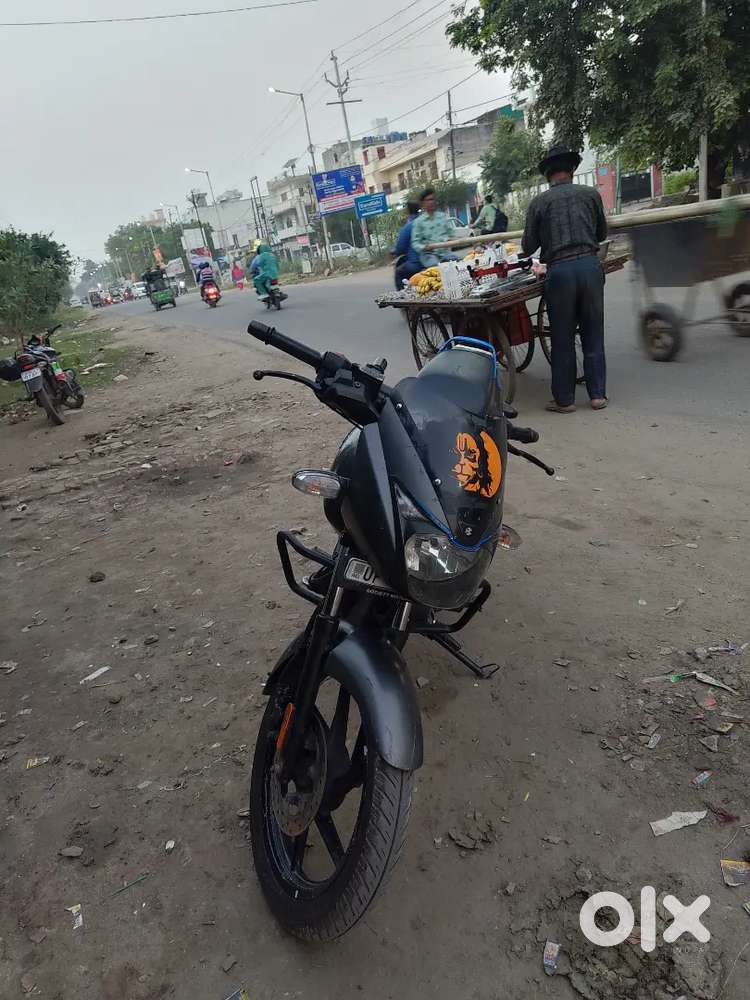 Pulsar 125 neon excellent condition