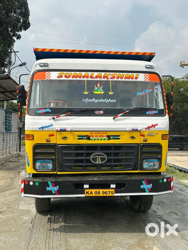 Tata tipper bs3 2518 9speed bogie suspension