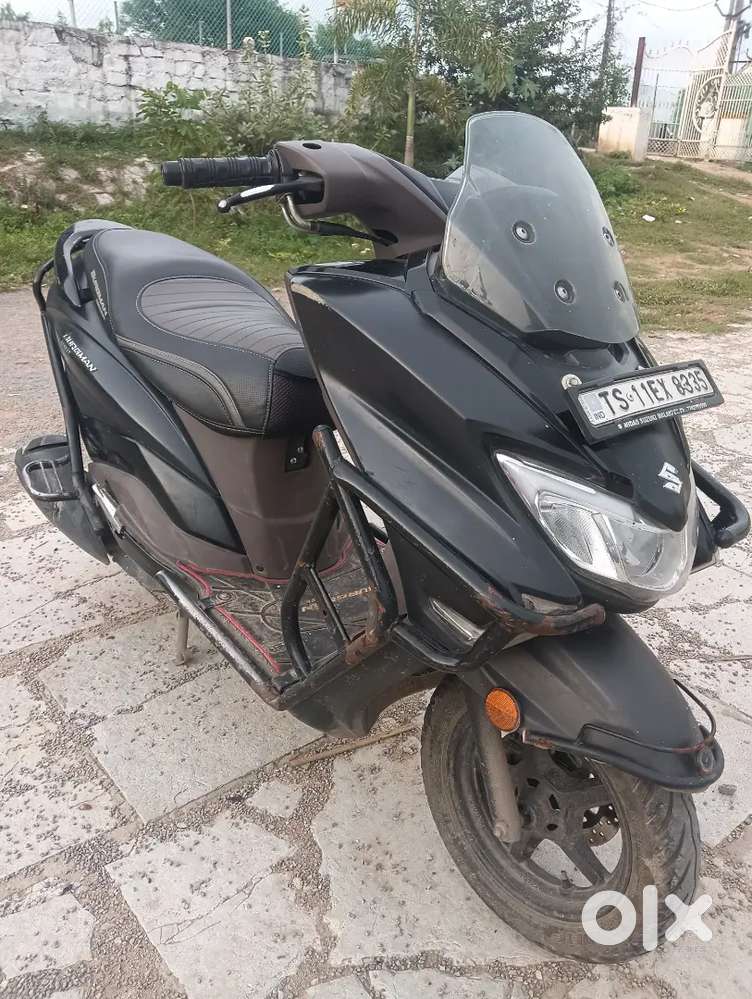 Suzuki Burgman Street 125 BSVI