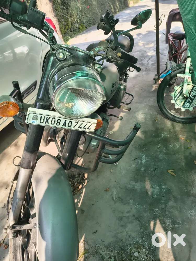 Royal Enfield Classic 350 Gun metal grey