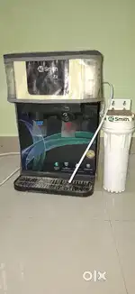 AO smith z8 water purifier with cover