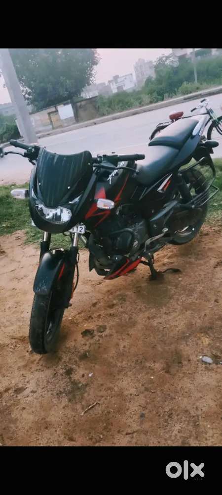 Palsar Bs6 125