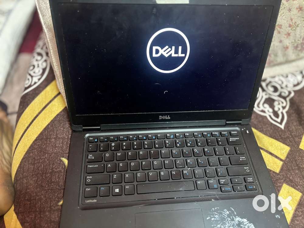 DELL Laptop for sale with new charger at very low price contact fast