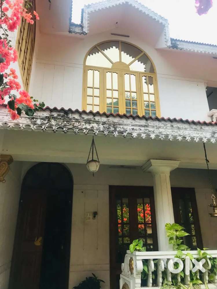 Room for rent for ladies