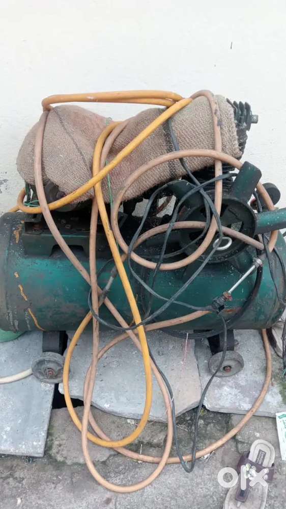 Air compressor