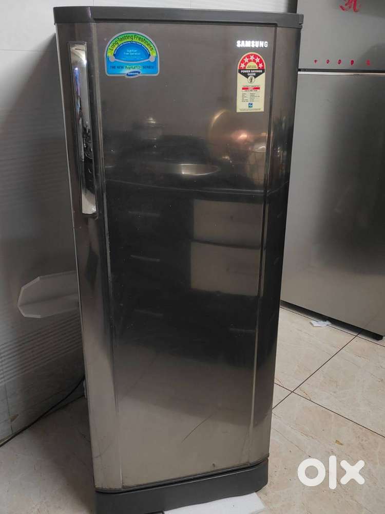 Samsung 220 Liter Fridge - Urgent Sell