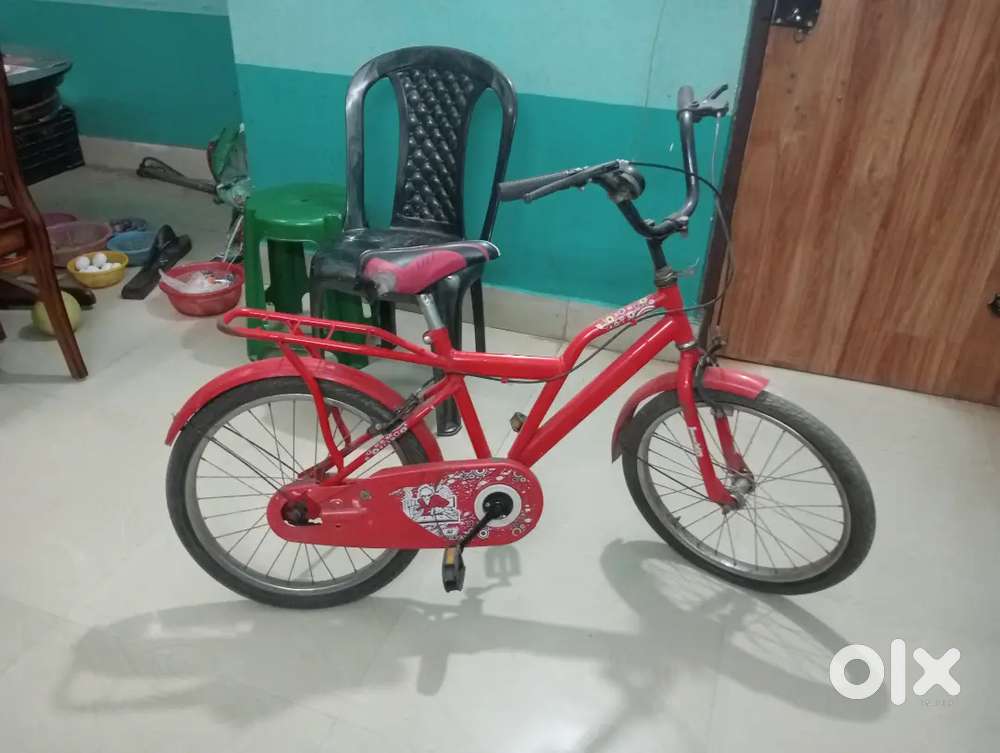 It is very good condition you cab ride it it is for small baby above 5