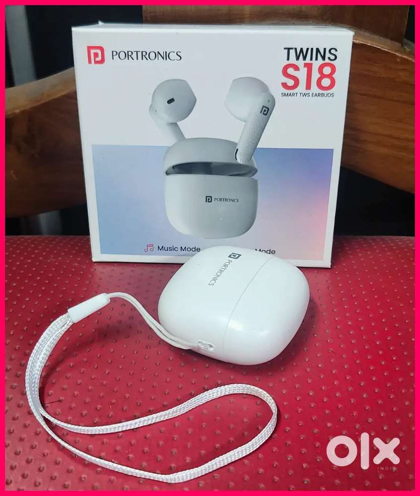 TWS EARBUDS PROTONICS TWINS S18 JUST open