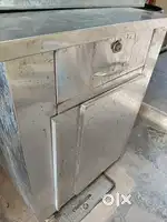Steel cash counter