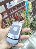 I am selling my Motorola razr v3i phone good battery backup