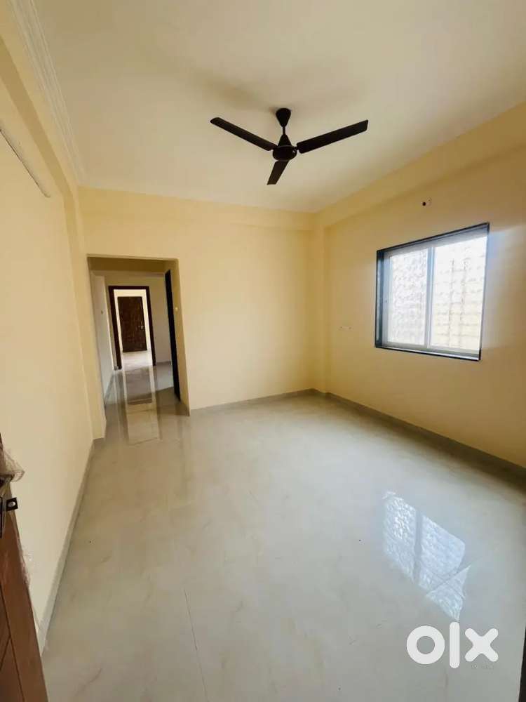 CHANDAN NAGAR NAGAR ROAD TACH FLAT AVAILABLE
