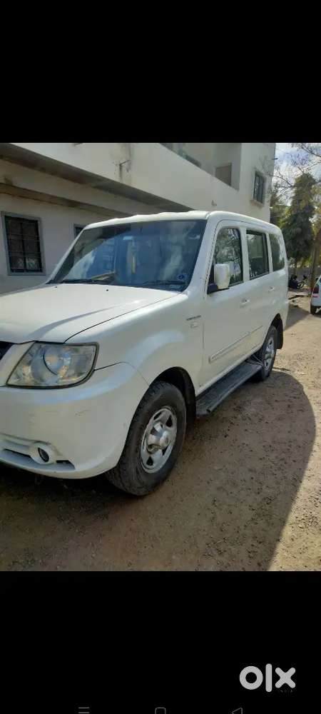 Tata Sumo Grande MK II 2011 Diesel 150000 Km Driven
