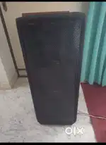 2 giant 200W speaker, amplifier with mixer