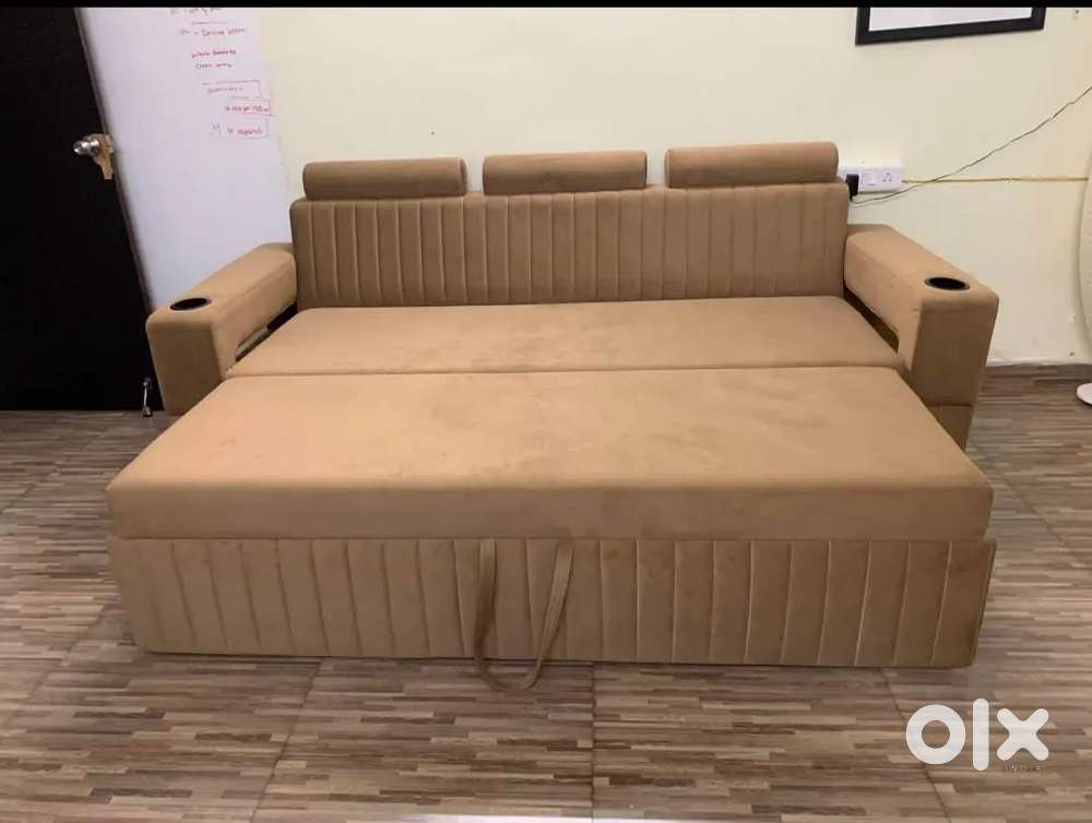 3 seater sofa comebed with attached pillow and beautiful colour