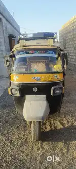 પિયાગો 2014 મોડેલ સારી રિક્ષા છે કઈ ફોલ્ટ નથી