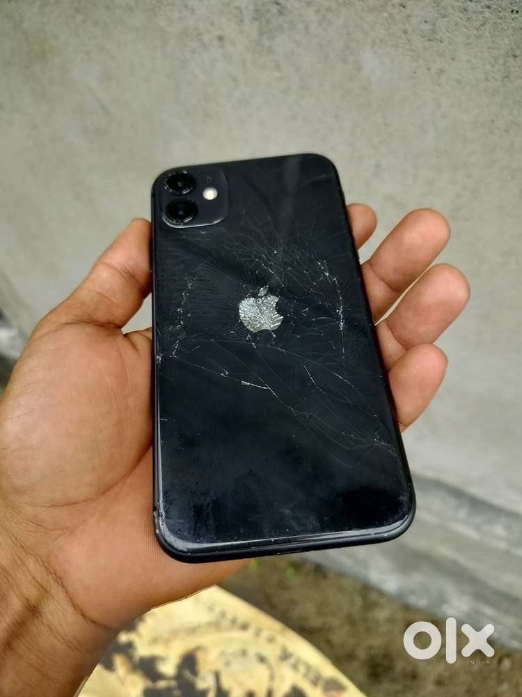 I phone 11 64storage