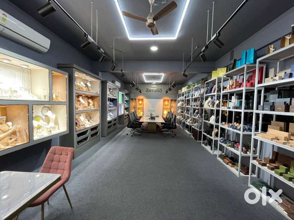 jewellry display  sales & marketing