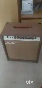 Electric guitar amplifier
