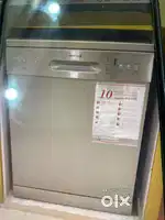 Dish washer