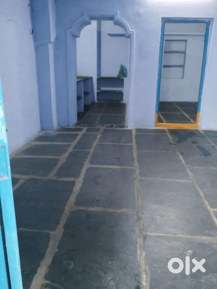 House for rent families and bachelor's also allowef