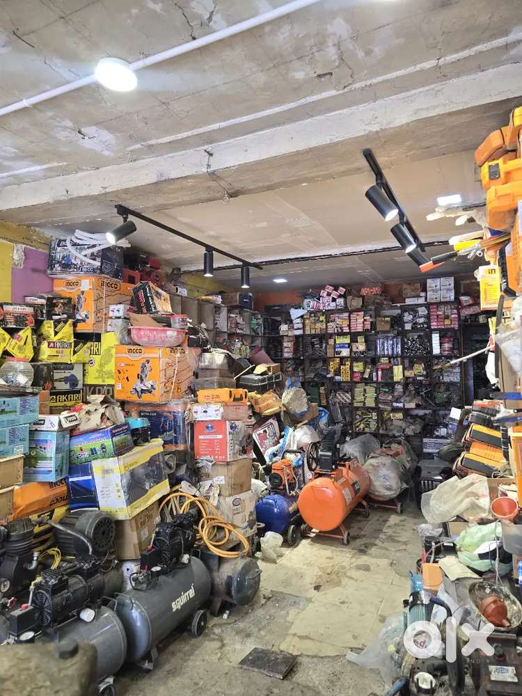 Shop me Kam krne k liye boys ki zarurat hai