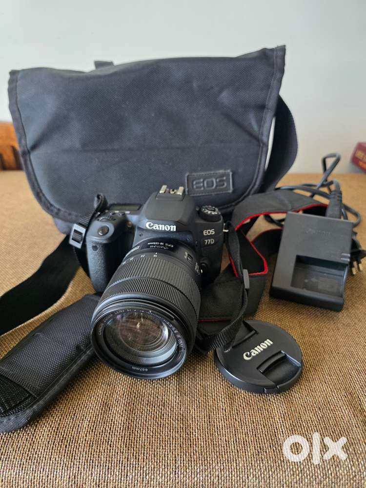 CANON EOS 77D - 18-135MM USM LENS