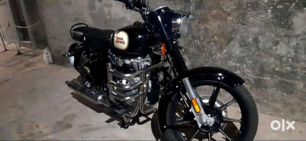 Classic Beauty, Powerful Engine – Royal Enfield Looking for a New Home