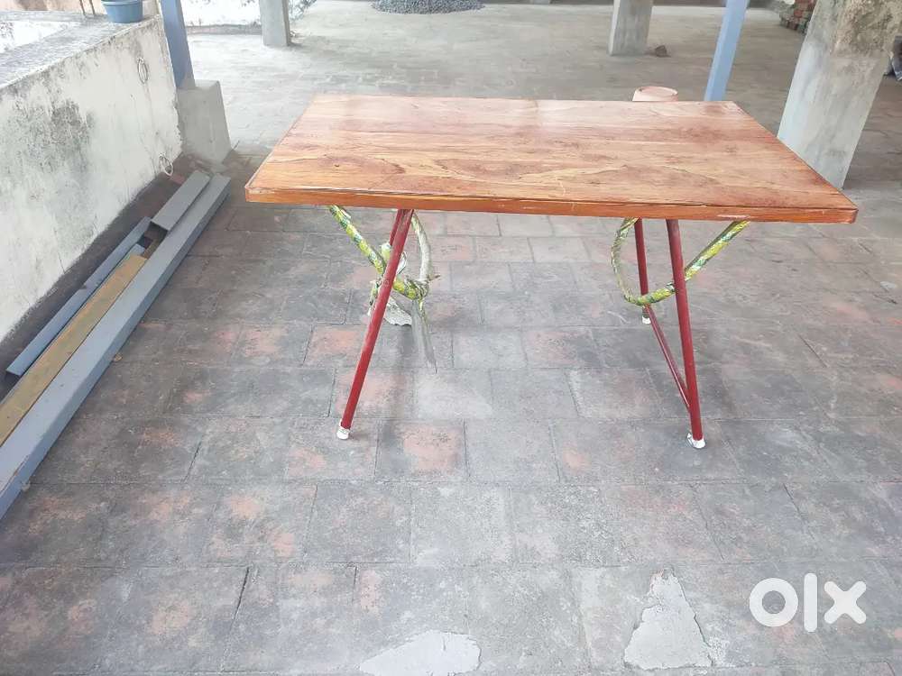 Sturdy & Stylish Solid Wood Foldable Dining Table for sale