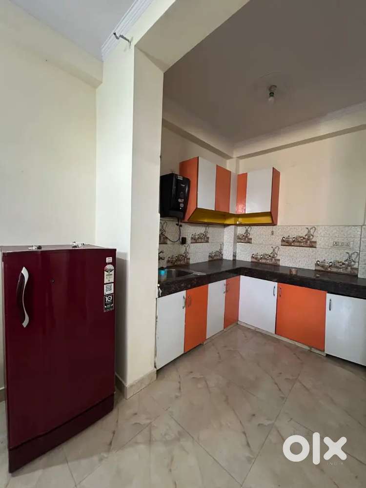 1 bhk furnished flat available for rent near saket metro station