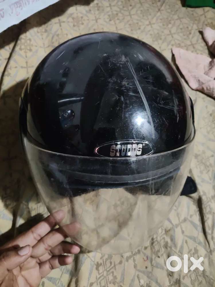 Studs helmet