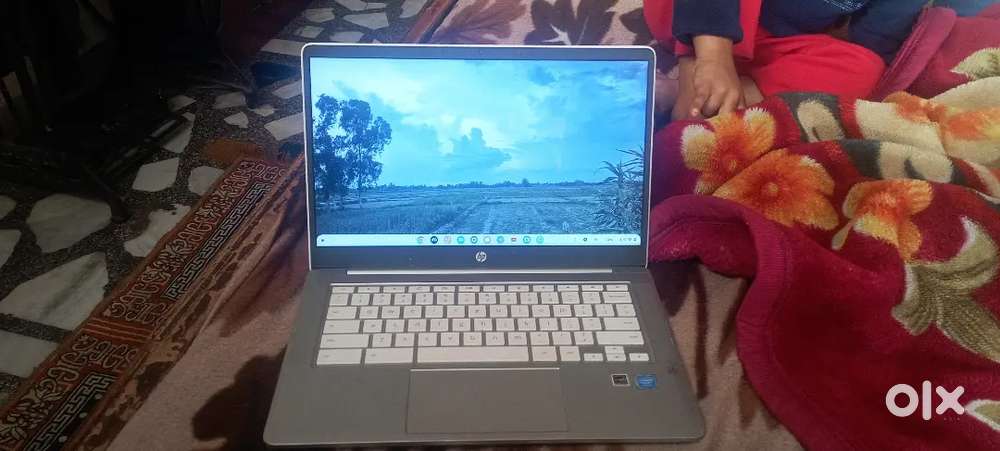Laptop hp Touch skin all working with charger