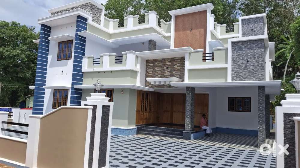 4 Bhk പുതിയ വീട് വില്പനയ്ക്ക്. Muttuchira kadhuthuruthy .