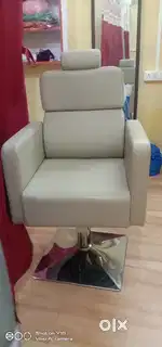 Haircut chair