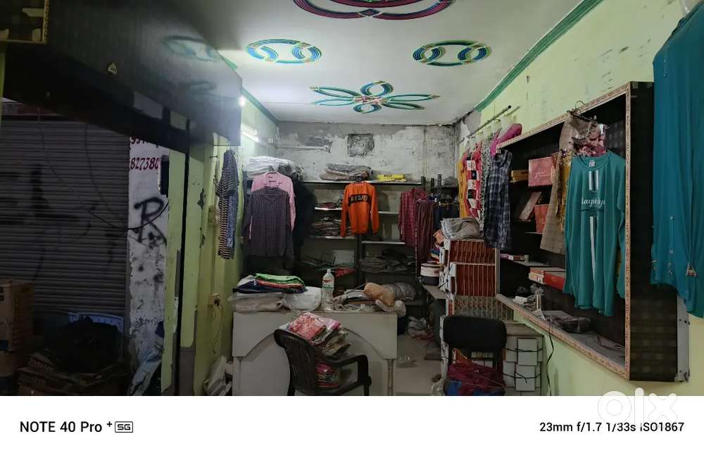 Complete shop in main market javahar bajar sadabad