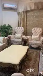 MAHARAJA SOFA BRAND NEW