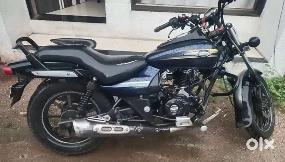 Bajaj Avenger 180 cc