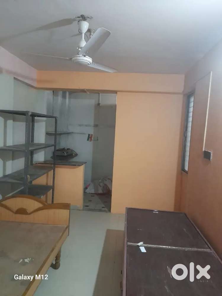 Parking Room available for Rent