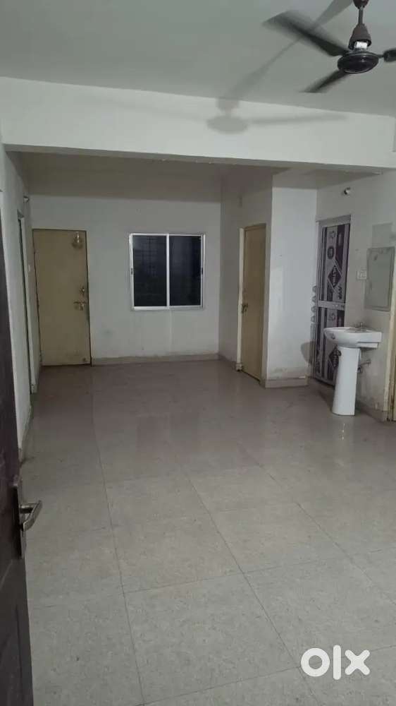 3bhk with jusco light ,lift ,car parking ,bike parking and security