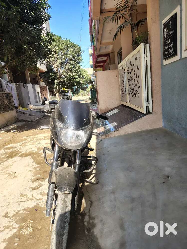 Handel me thoda problem h baki bike ki condition ek number (real rc)