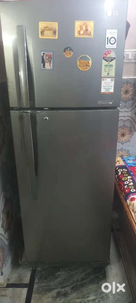 Double door LG fridge 7 years old good condition