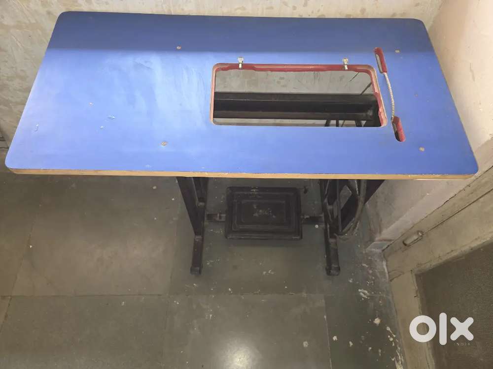Usha Sewing Machine Table Stand / Foot Pedal (Excellent condition)