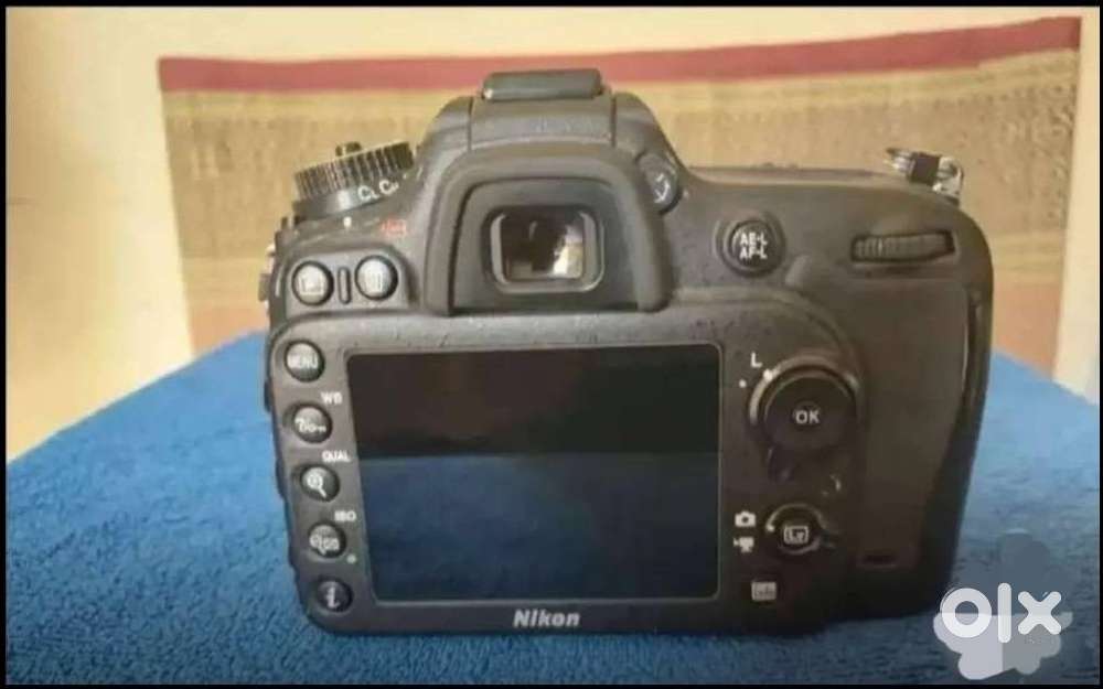 NIKON D7100 DSLR WITH KIT LENS 18-105 MM.