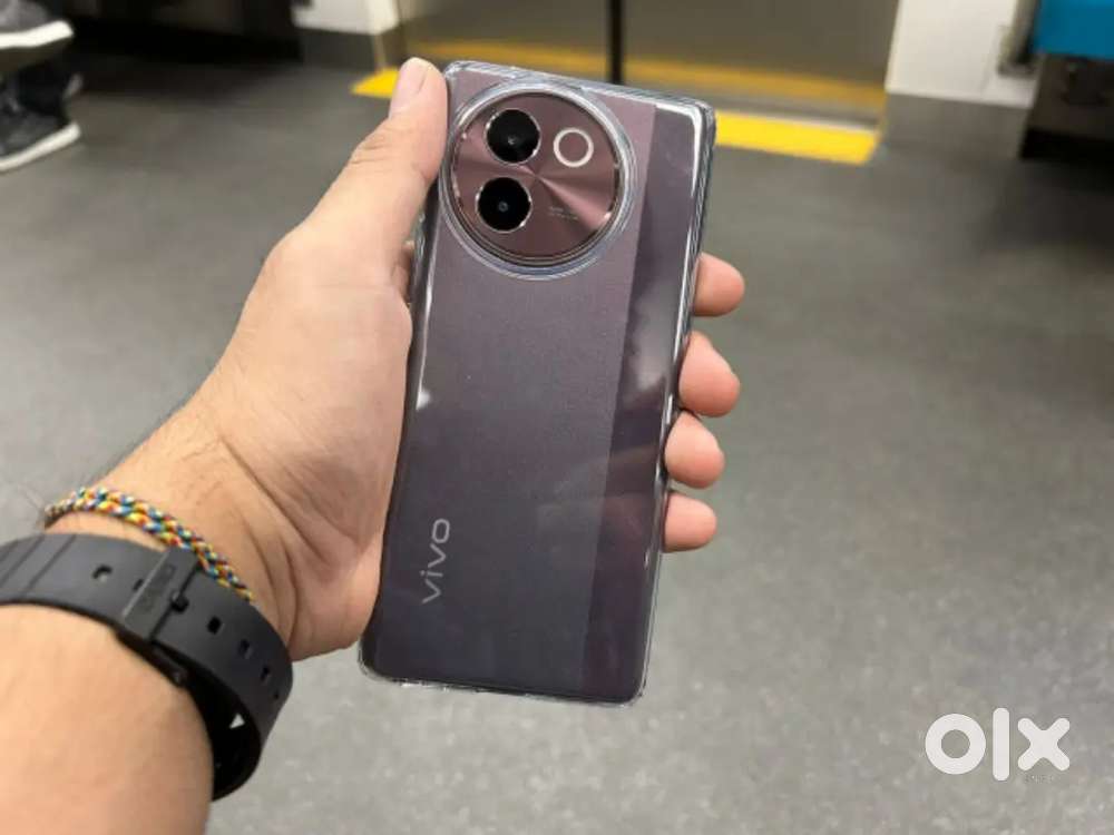 Vivo v30e মুর্শিদাবাদ
