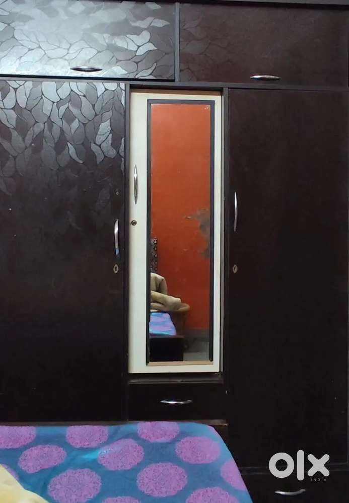 Almirah wooden