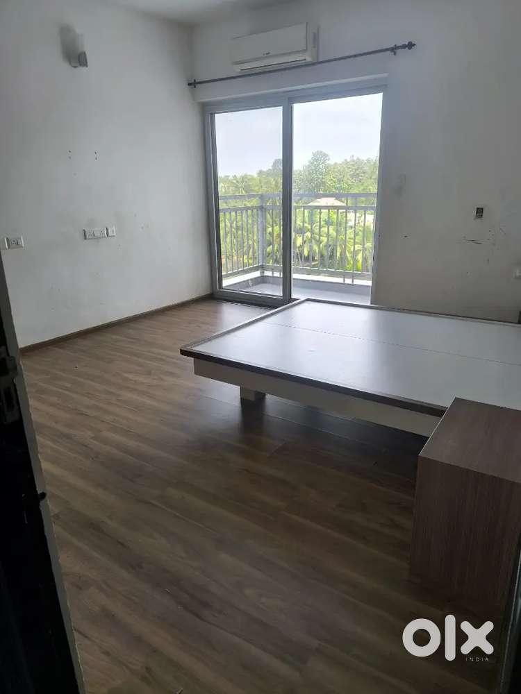 3bhk Ac semi furnished flat near kalathipady with gim and generator ba