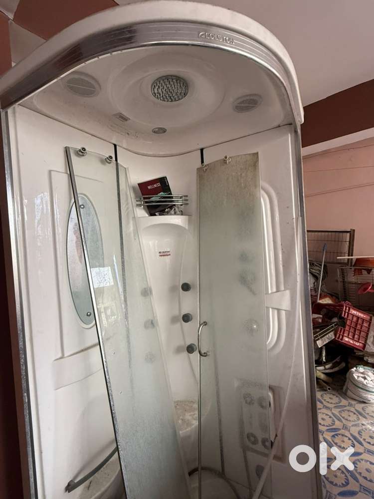 Shower enclosure