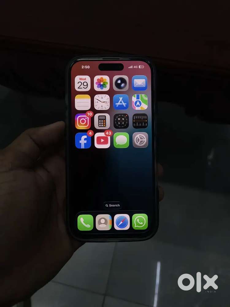 Iphone 16 128 gb 1month old cable with charger