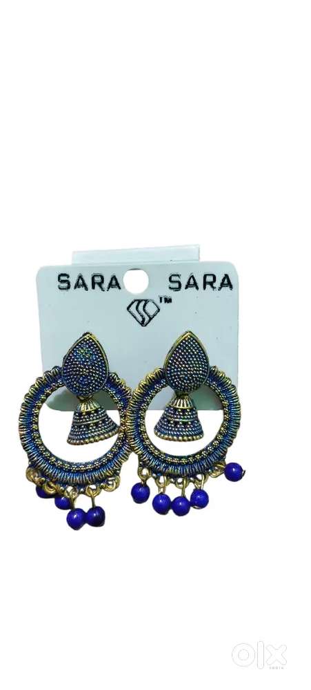 Jewellery set and bangles ribbon and earrings